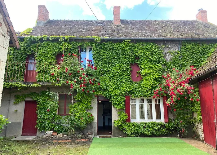 CHARMANTE MAISON DE CAMPAGNE DU 17ème siècle à Lilette
